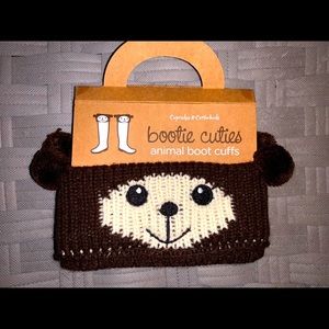 Knitted animal boot cuffs